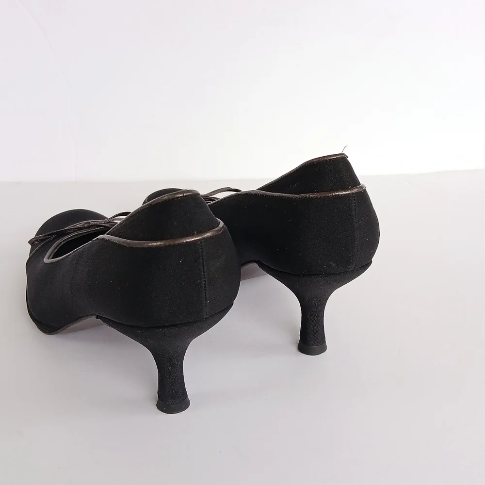 Stuart Weitzman step out